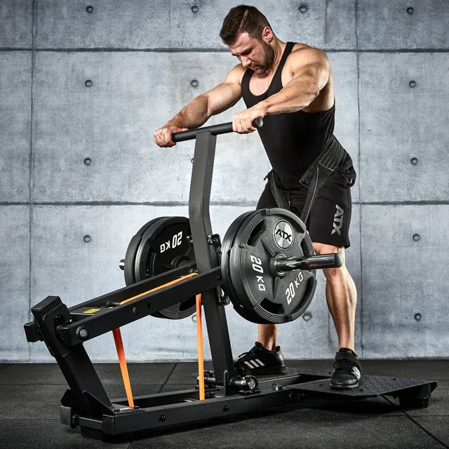 Beine trainieren an der Belt Squat Machine